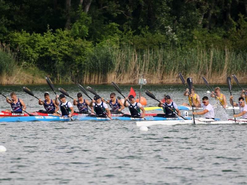 Canoe Sprint superpowers successful on the opening day of European Championships in Bratislava
