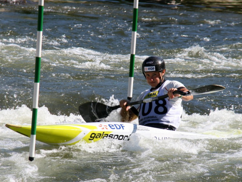 Émilie Fer announced her retirement from competitive canoe slalom