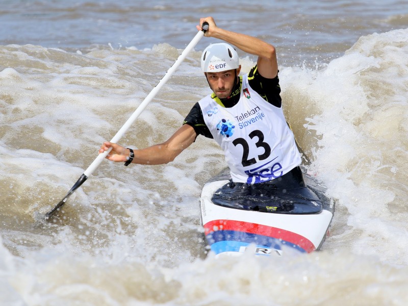 French and Spanish wins in Pau