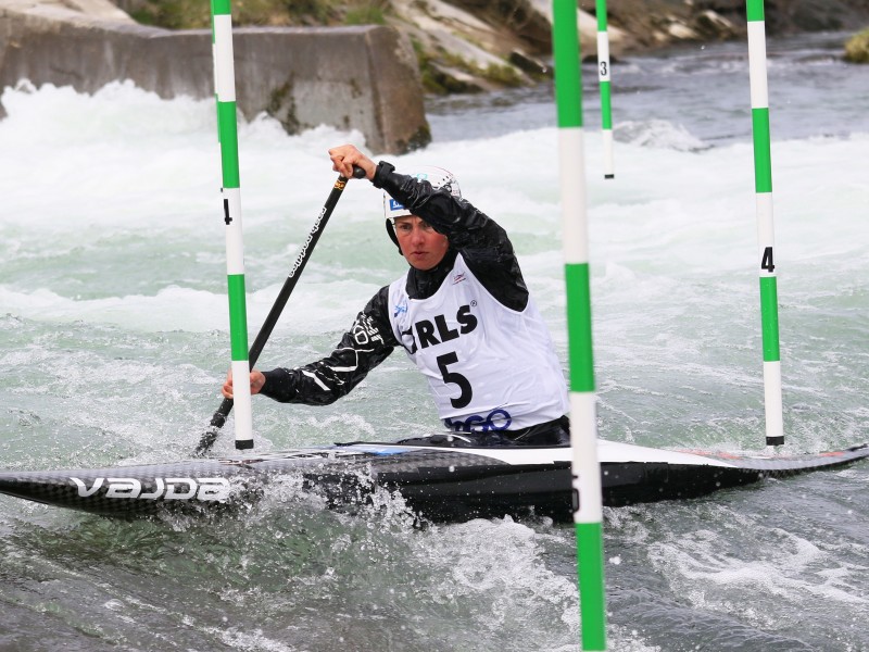Favourites among the best in the heats of the ECA European Open Canoe Slalom Cup in Slovenia