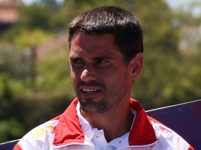 Ramón Ferro waves goodbye to competitive canoe marathon