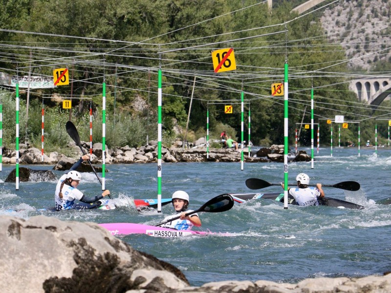 The first medals of the 2021 ECA Junior and U23 Canoe Slalom European Championships are awarded