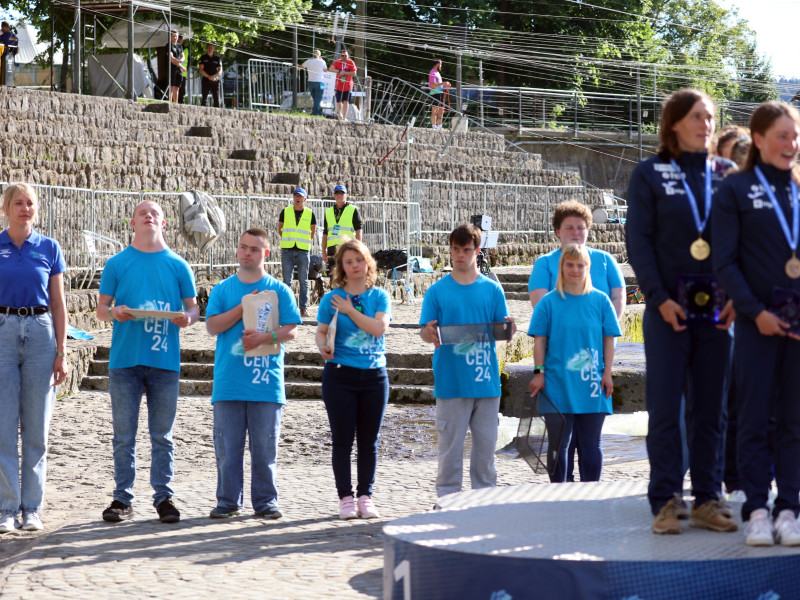 Young people with Down Syndrome included in medals ceremonies 