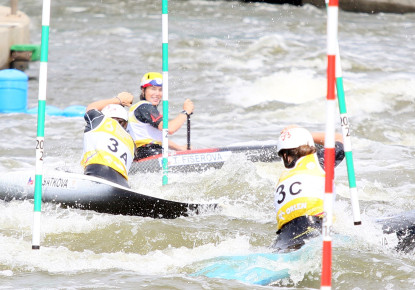 Germany and Czechia canoe slalom team gold medallists