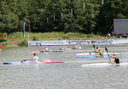 Hungary the most successful country of Junior and U23 Canoe Sprint World Championships in Romania
